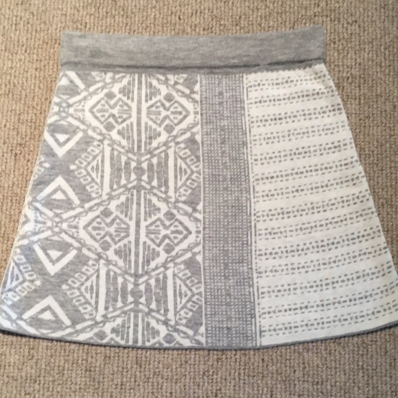 Title Nine Bun Warmer Sweater Skirt 
